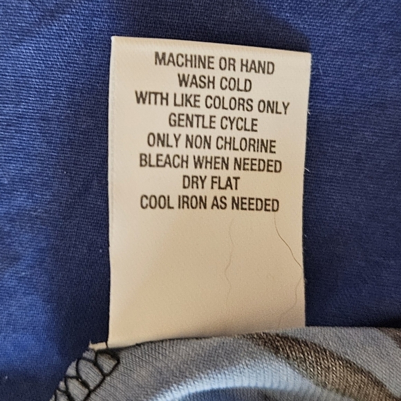 Roz&Ali sleeveless, white/black/blue tropical print Dress size 8P - Picture 8 of 8